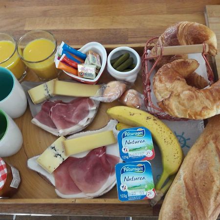 Gite Chez Karine Et Roland Le Fied ภายนอก รูปภาพ