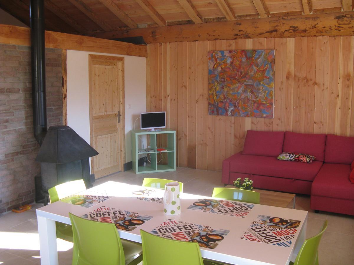 Gite Chez Karine Et Roland Le Fied ภายนอก รูปภาพ